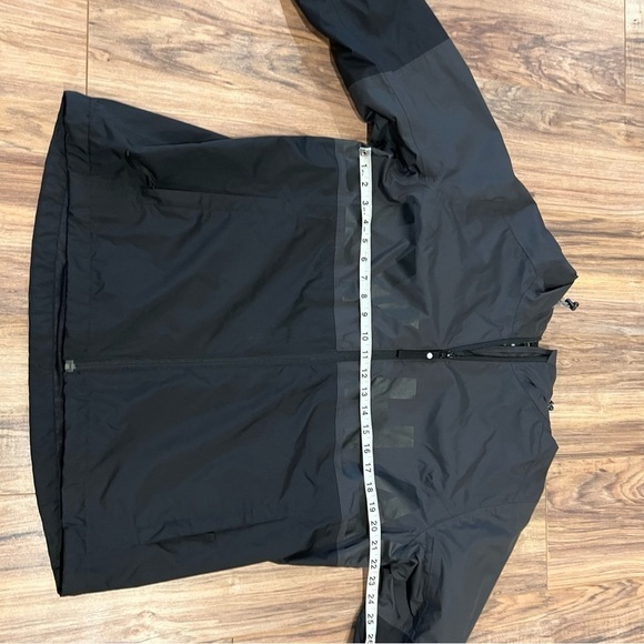 Helly Hansen Amaze Windbreaker Rain Jacket Men's - Picture 11 of 11